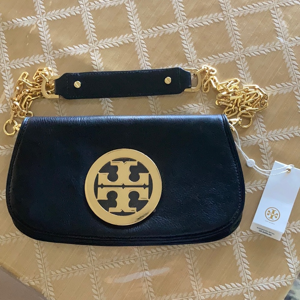 Tory Burch Logo clutch